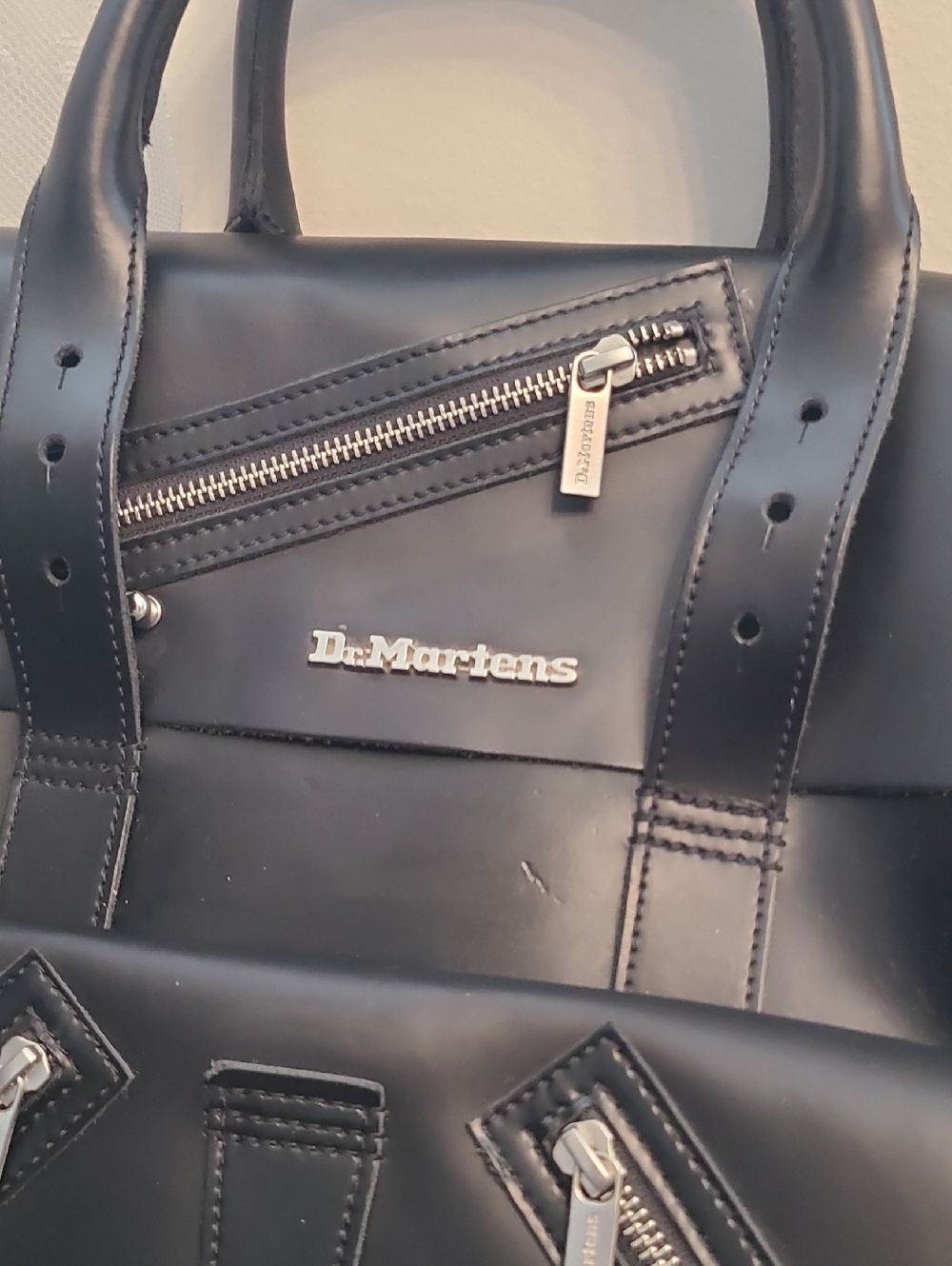 Dr Martens Kieve Smooth Backpack - Picture 4 of 9